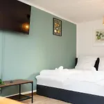 Wonderwall - - 5x Boxspringbed - Kitchen Lejlighed