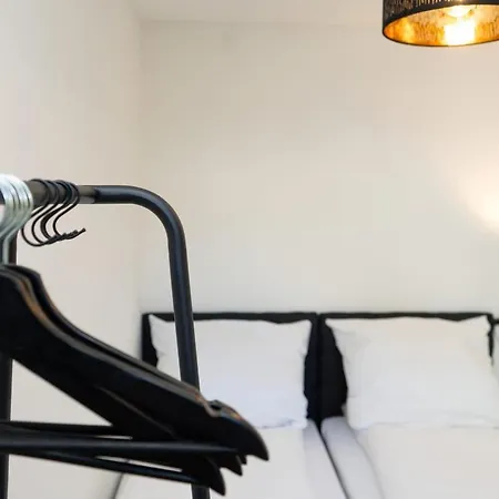 Wonderwall - - 5x Boxspringbed - Kitchen * Bremen