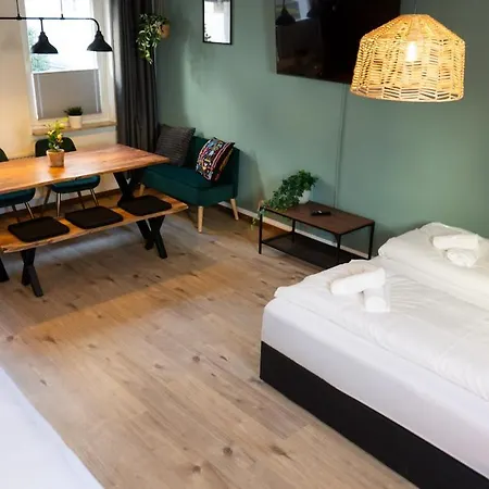 Wonderwall - - 5x Boxspringbed - Kitchen Bremen