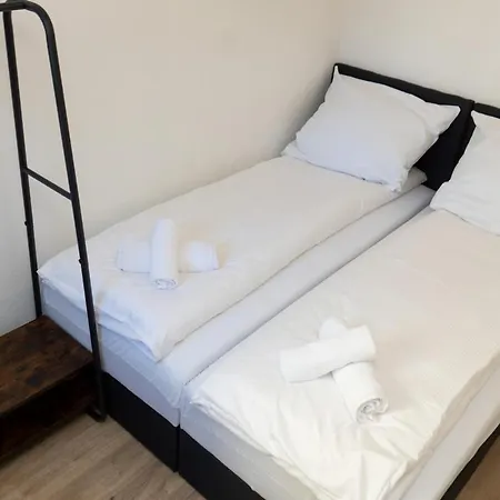 Apartment Wonderwall - - 5x Boxspringbed - Kitchen Bremen