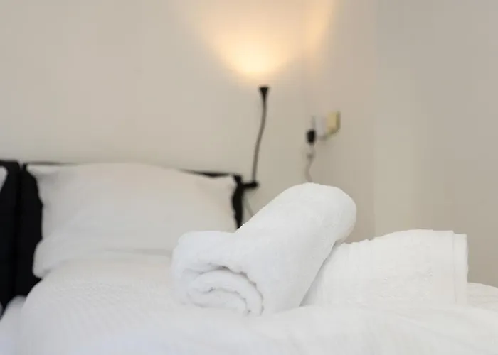 Wonderwall - - 5x Boxspringbed - Kitchen *