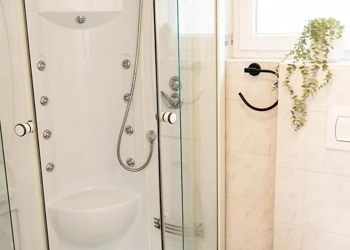 Wonderwall - - 5x Boxspringbed - Kitchen Apartment Bremen